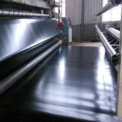 l'HDPE di 3mm Geomembrana 40 mil innaffia la resistenza al calore impermeabile della membrana